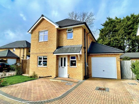 View Full Details for De Clares Close, Pennington, Lymington, Hampshire, SO41