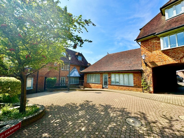 Roundhouse Court, Lymington, Hampshire, SO41