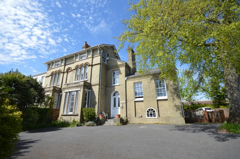 Hill House, Highfield, Lymington, Hampshire, SO41