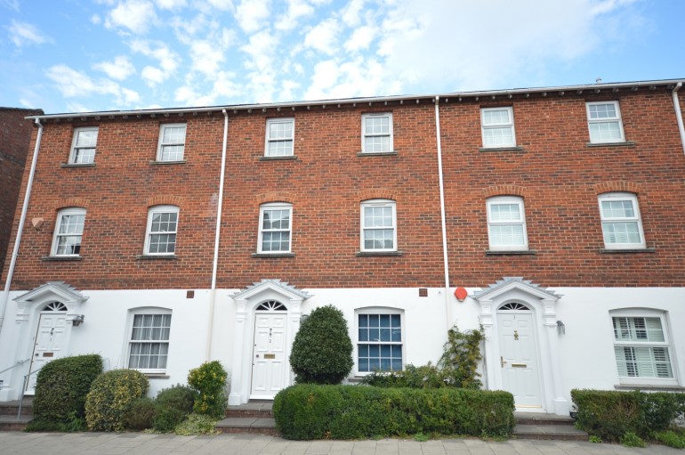 Trafalgar Place, Lymington, Hampshire, SO41