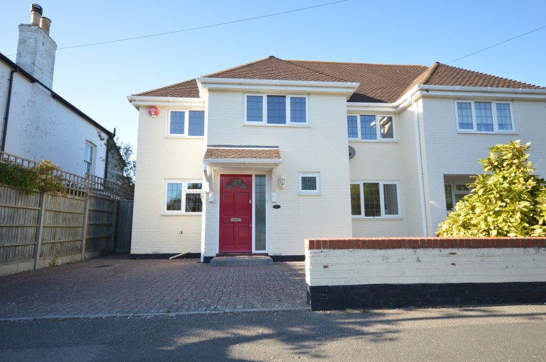 Stanley Road, Lymington, Hampshire, SO41 3SL