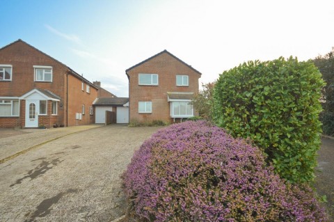 View Full Details for Grebe Close, Milford on Sea, Lymington, Hampshire, SO41 0XA