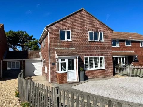 View Full Details for Milford on Sea, Lymington, Hampshire