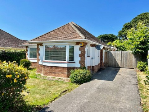 View Full Details for Milford on Sea, Lymington, Hampshire