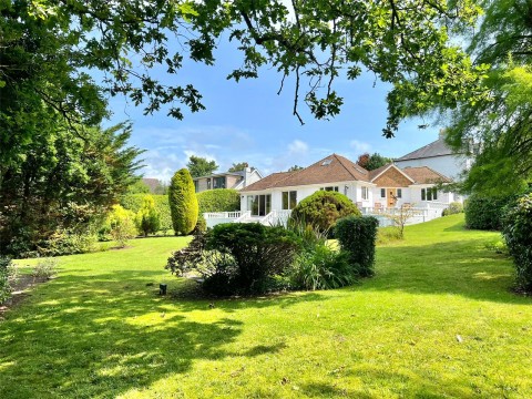 View Full Details for Milford on Sea, Lymington, Hampshire