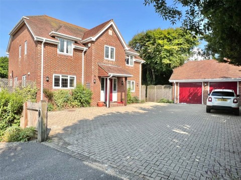 View Full Details for Milford on Sea, Lymington, Hampshire