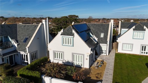 View Full Details for Milford on Sea, Lymington, Hampshire